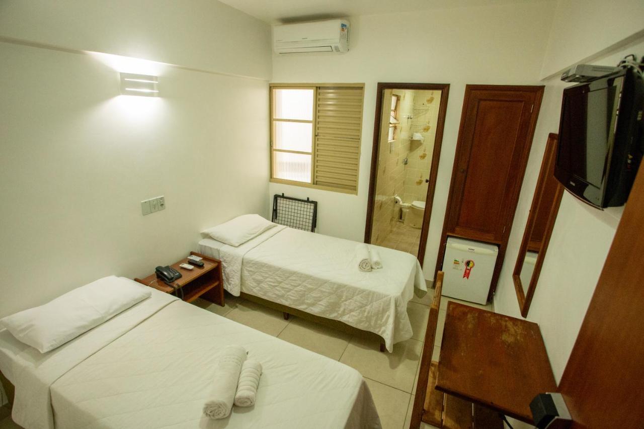 Carlton Plaza Torre Hotel Araxa Bagian luar foto
